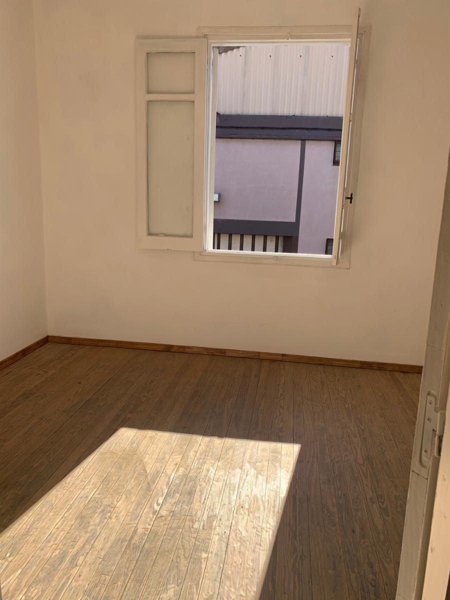 Alquiler Apartamento sIn gastos comunes de 3 Dormitorios muy Soleado en Ciudad Vieja - Montevideo - Uruguay - 7