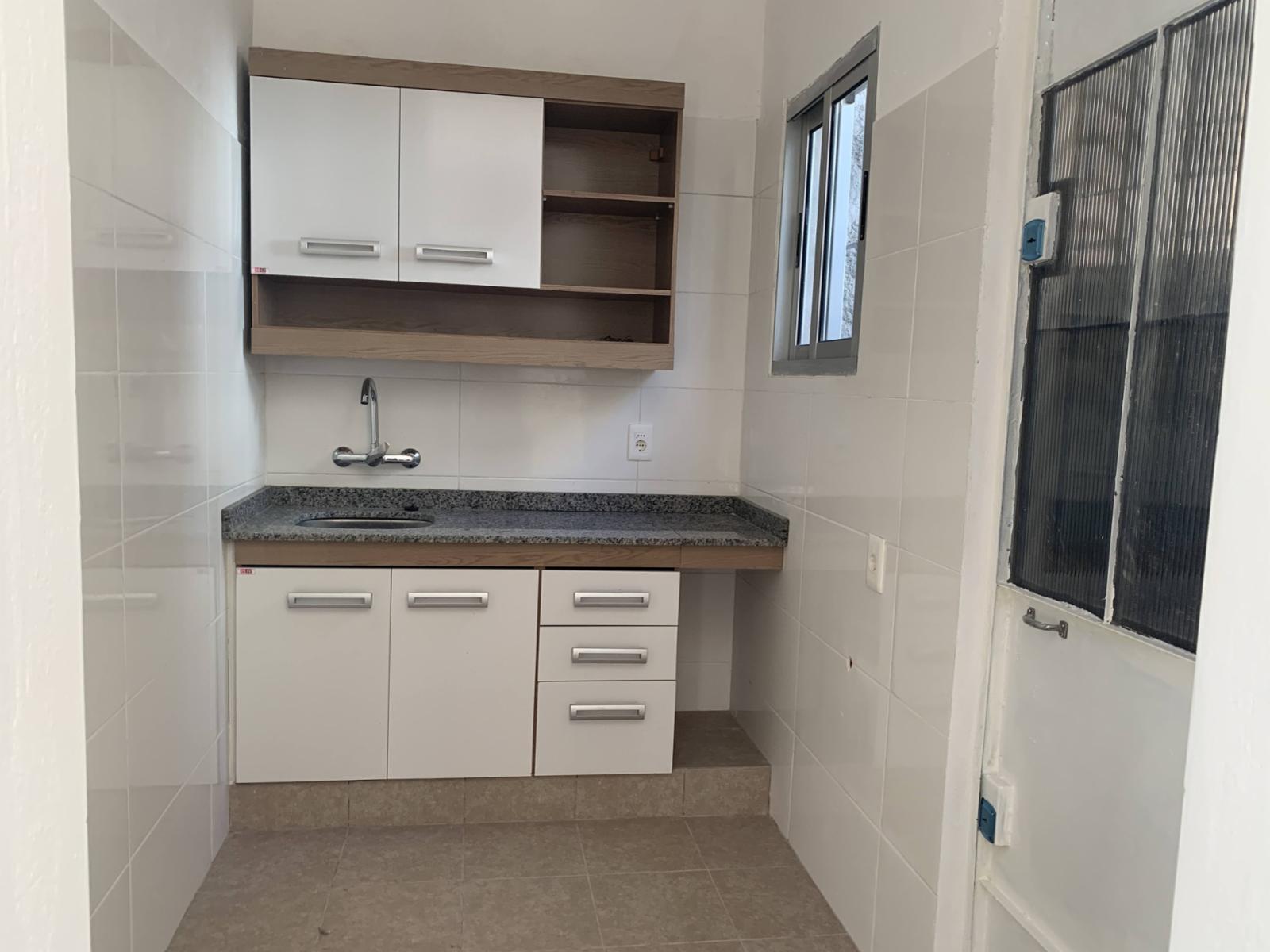 Alquiler Apartamento sIn gastos comunes de 3 Dormitorios muy Soleado en Ciudad Vieja - Montevideo - Uruguay - 10