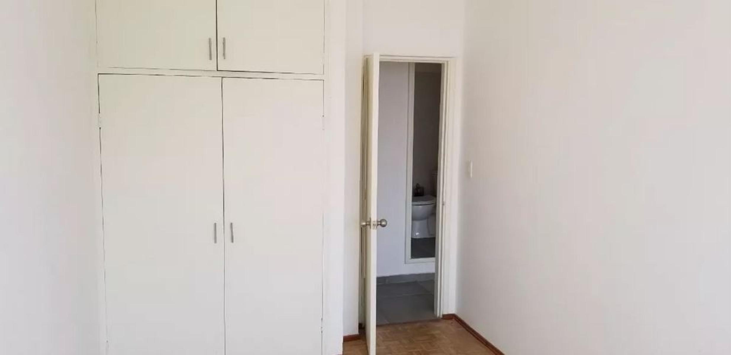 Hermosa propiedad en Venta centro de Montevideo 2 Dormitorios 2 baños opción de un tercer dormitorio - 6