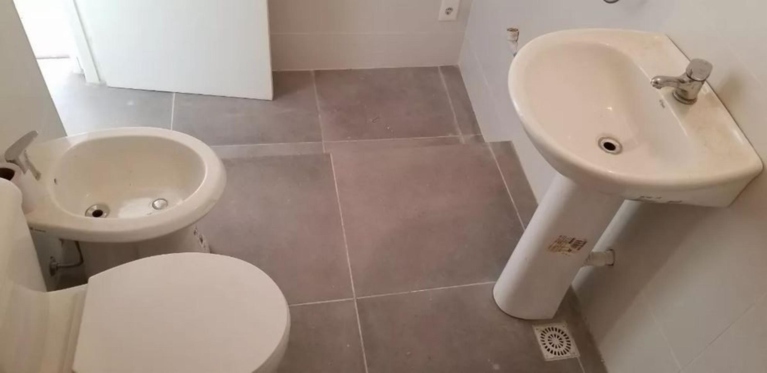 Hermosa propiedad en Venta centro de Montevideo 2 Dormitorios 2 baños opción de un tercer dormitorio - 11