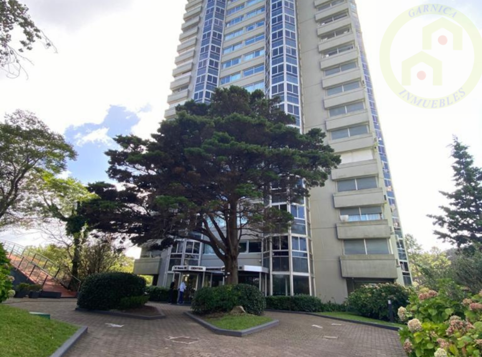 VENTA Dpto. 4 Dormitorios en Piso 15 - Roosevelt Center, Parada 11 Av.Roosevelt | USD 290.000 - Vistas Mar y Bosque - 1