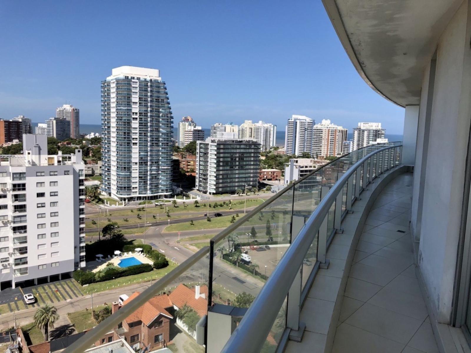 Apartamento en Venta en Seasons Tower de Punta del Este - 10