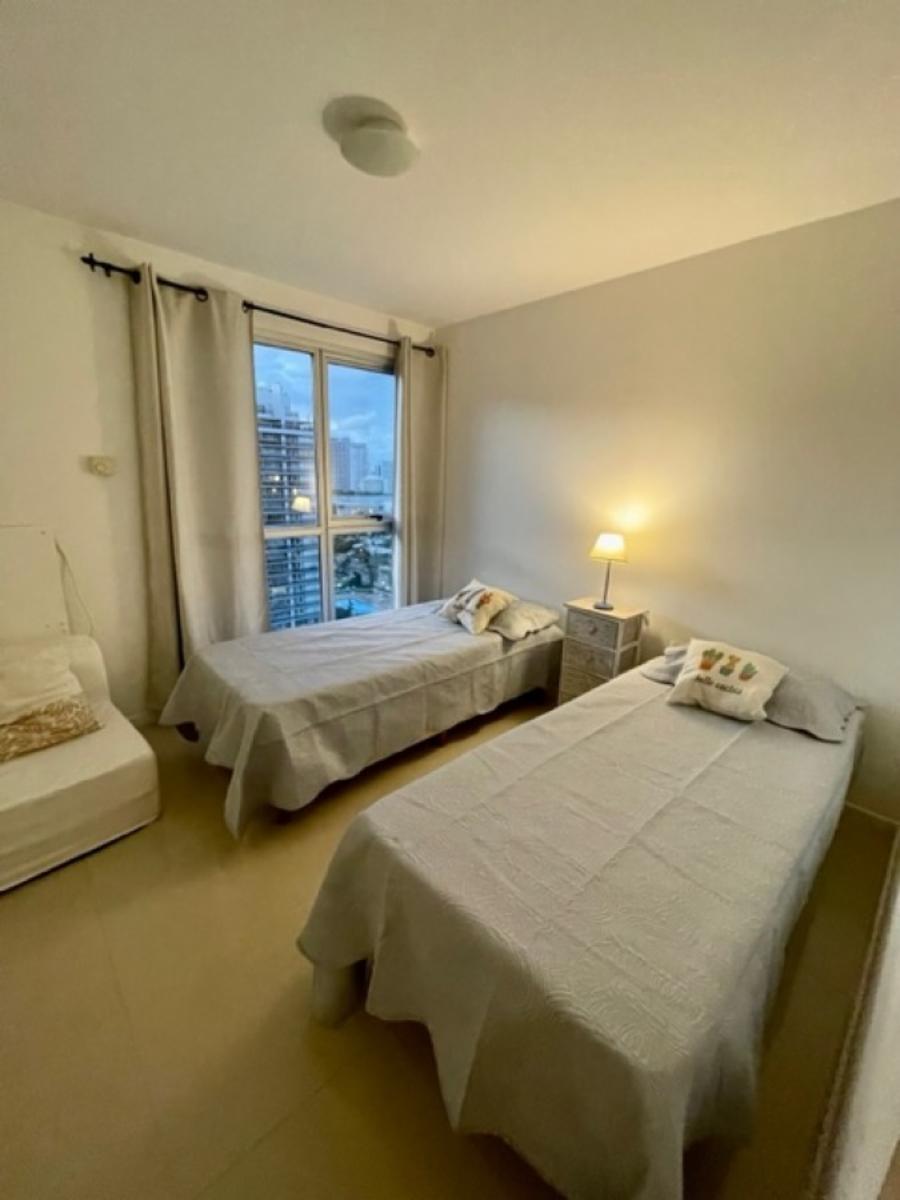 Apartamento torre nueva, parada 4 Playa brava - 8