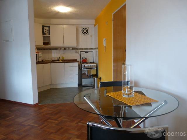 Precioso apartamento en Punta Carretas en Edificio de Categoría por dìa, semana o mes - 4