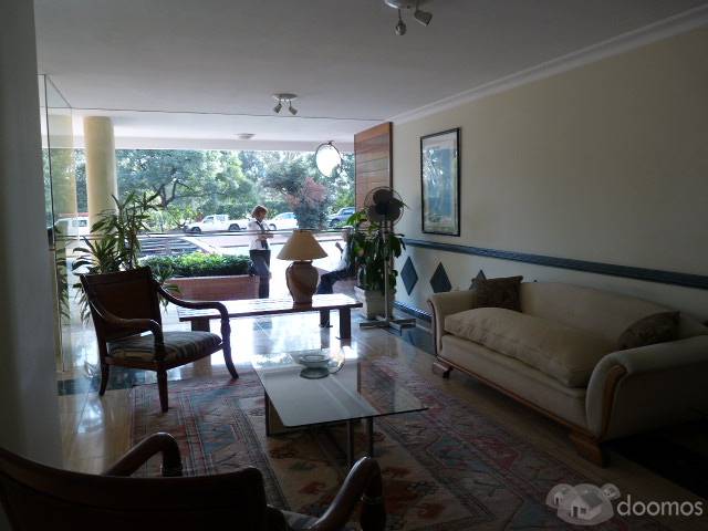 Precioso apartamento en Punta Carretas en Edificio de Categoría por dìa, semana o mes - 8