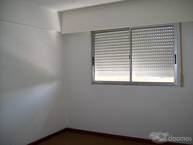 VENDO Apto. 2 Dorm Y Garage - Vacio - Excelente! - 7