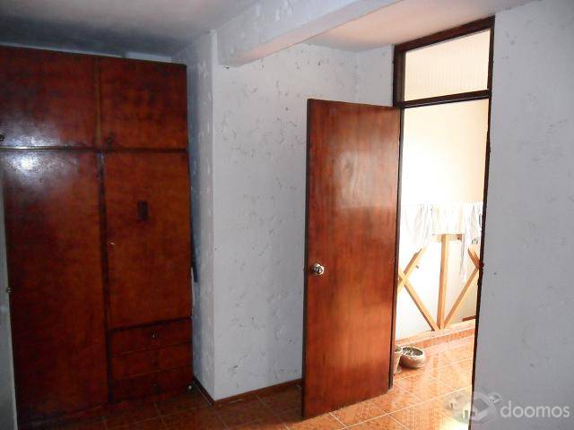 LOCAL CON VIVIENDA u$s 128000 - 6