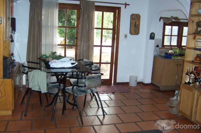 Casa En 2 Plantas, 210 Mts Construidos,4dor, 2 Baños - 4