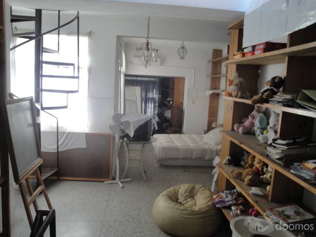 120 m2 en 3 niveles- algo diferente - en ciudad vieja - admite el uso que su imaginación le quiera dar... - 4