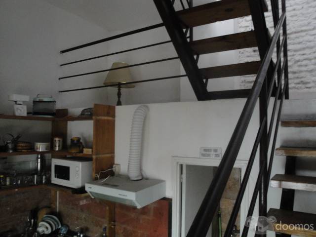 120 m2 en 3 niveles- algo diferente - en ciudad vieja - admite el uso que su imaginación le quiera dar... - 5