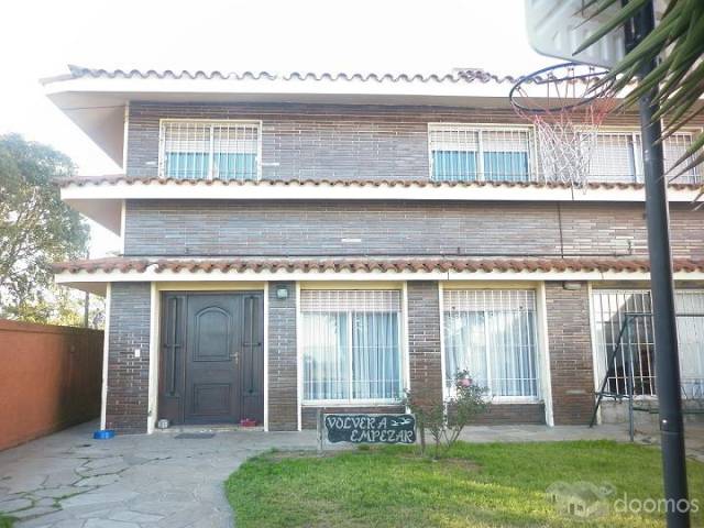 INVERSIÓN - DUEÑO Vende Hermosa Propiedad Frente al Mar, Parque Carrasco, a pasos de Montevideo y sobre Rambla - 2