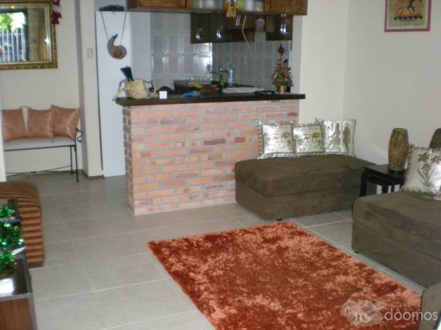 SE VENDE en BUCEO Pedro Bustamante y Clemente Estable : Casa totalmente reciclada - 1