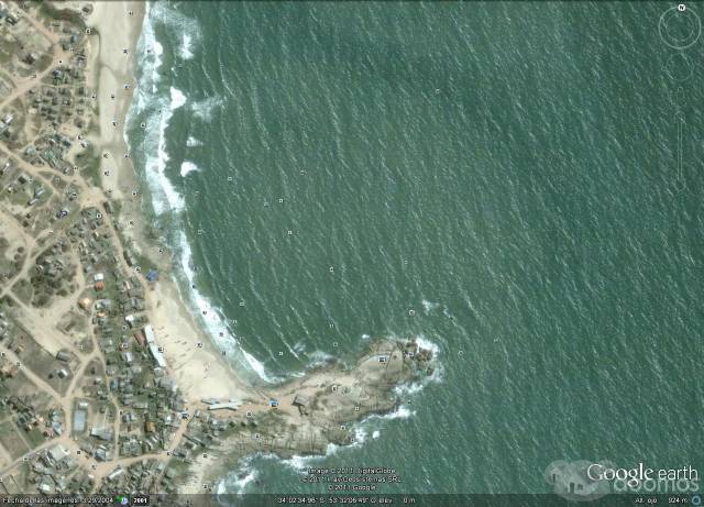 solar de 459 metros cuadrados a pocos metros de la playa en el corazon de Punta del Diablo. - 2