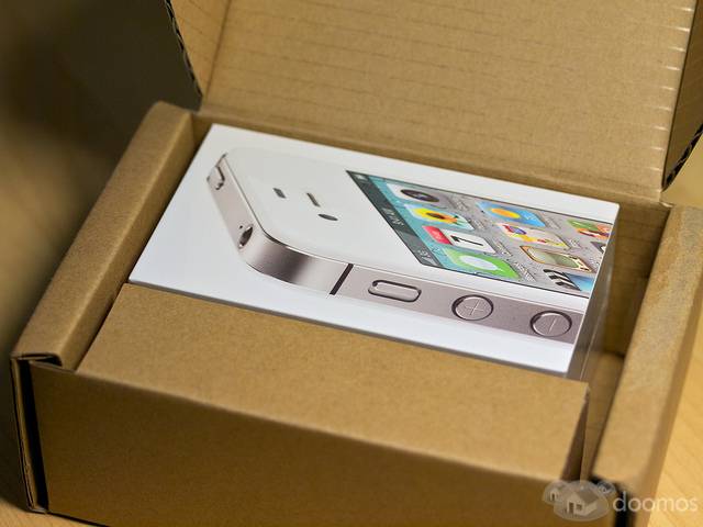 AL POR MAYOR: Apple iPhone 4S 64GB/Nokia N8/BlackBerry Negrita 9700/T-Mobile Pulso - 2