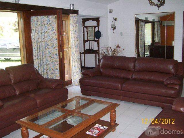 MUY BUENA CASA EN BUEN ENTORNO! - 2