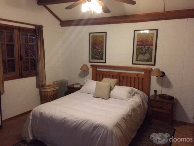 Hermosa casa con jardín, piscina climatizada, 4 dormitorios. - 2