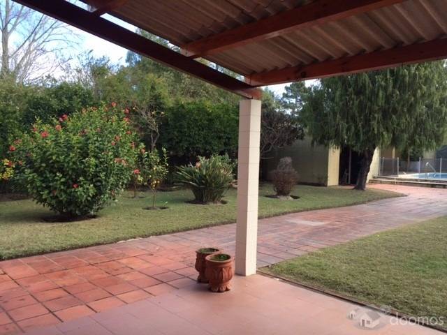 Hermosa casa con jardín, piscina climatizada, 4 dormitorios. - 6