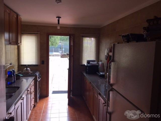 Hermosa casa con jardín, piscina climatizada, 4 dormitorios. - 8