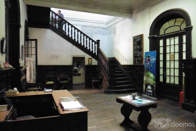IMPORTANTE CASONA DE ESTILO EN ALQUILER - 2