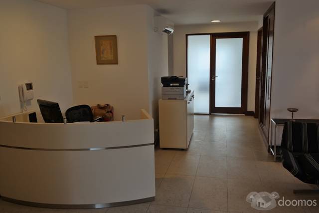 AlQUILER OFICINA PREMIUM EN PUNTA DEL ESTE, CALLE 20 Y GORLERO - 2