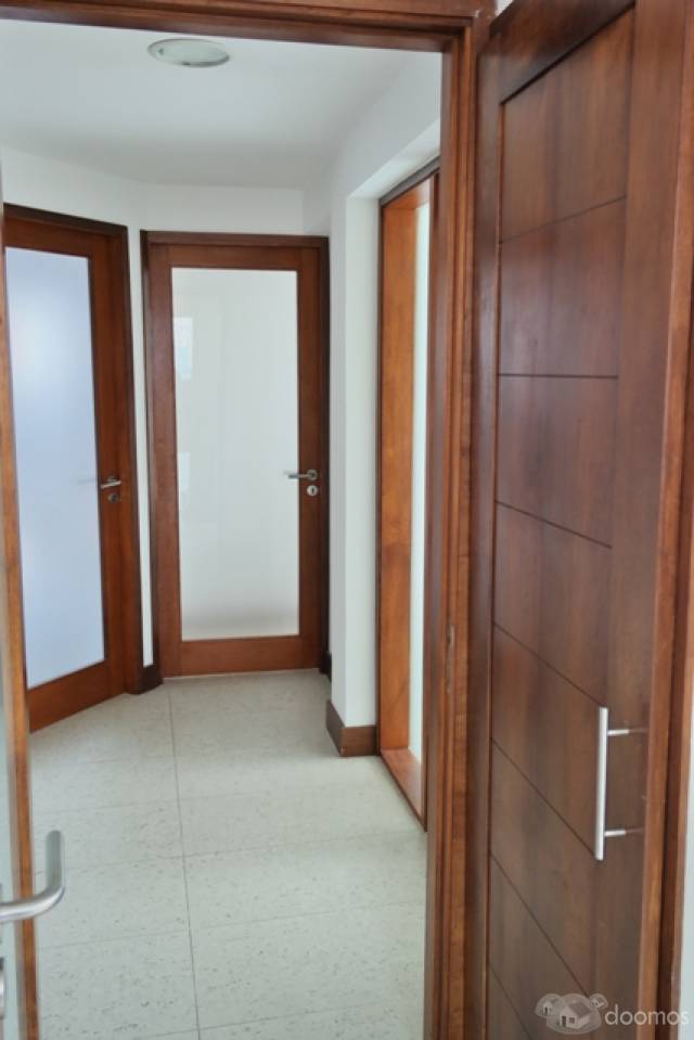 AlQUILER OFICINA PREMIUM EN PUNTA DEL ESTE, CALLE 20 Y GORLERO - 5