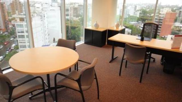 ¡Para 3/4 pers.! Tu oficina en Montevideo, World Trade Center III - 3