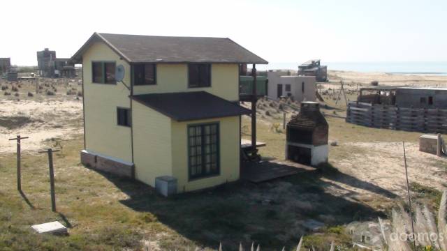 VENDO CABAÑA EN PUNTA RUBIA - 1