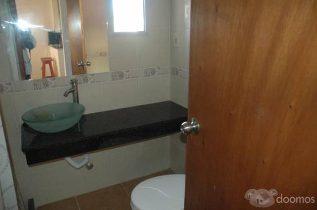 Se VENDE apartamento a 50 metros de la playa en atlantida. - 1