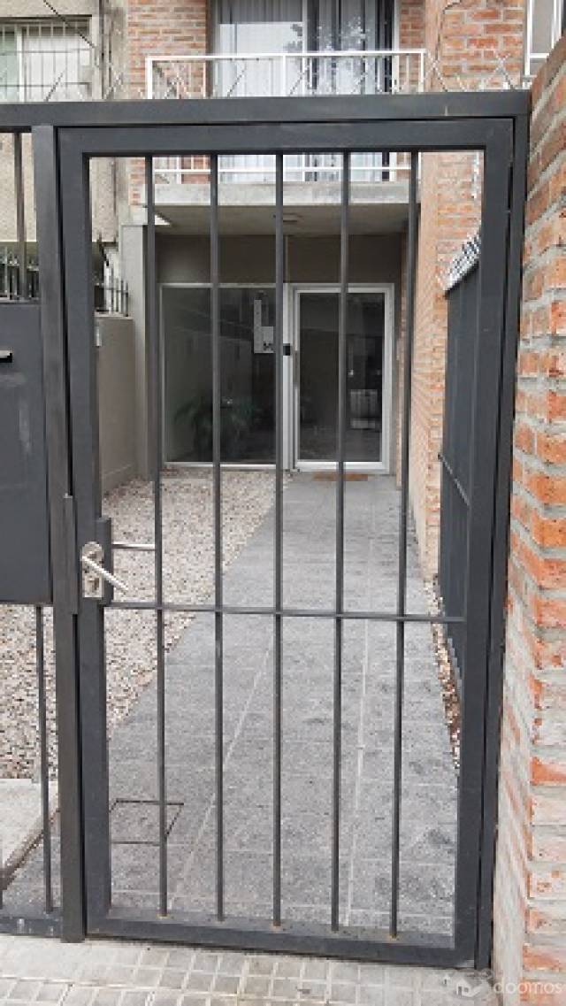 DUEÑO ALQUILA MONOAMBIENTE CON GARAGE (OPCIONAL) - 2