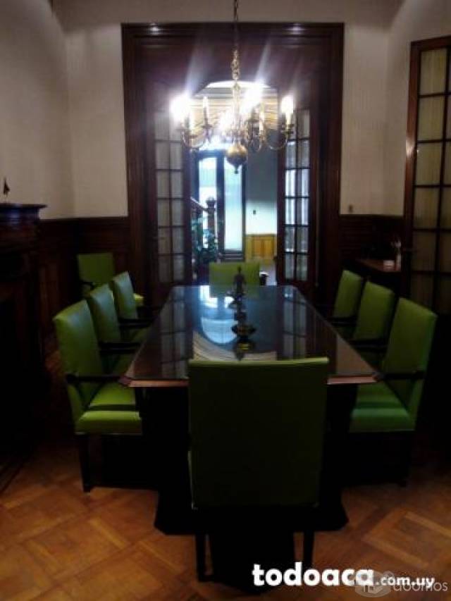 ESPECTACULAR, GRAN RESIDENCIA IMPECABLE!! CERCA DE LA PEATONAL SARANDI - 2