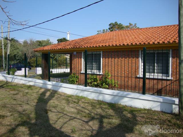 VENDO CHALET EN ATLANTIDA - 2