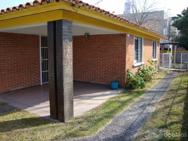 VENDO CHALET EN ATLANTIDA - 4