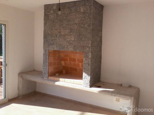 Casa de 4 dormitorios y 2 baños a 2 cuadres del mar a estrenar - 7
