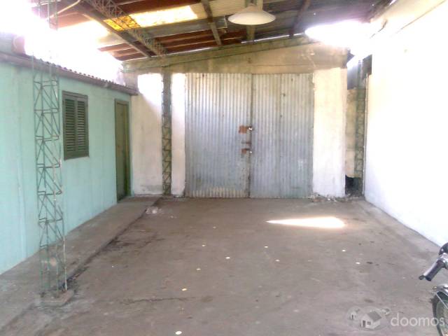 Casa con Galpón y Garage Grande -Oportunidad - 8