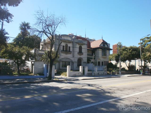 Sobre Millan y L.A. de Herrera Importante Casa con 900 m2 de terreno - 4