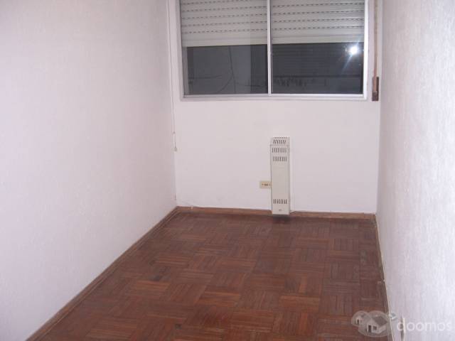 Apto sobre centenario,luminoso,2 dorm. excelentes condiciones - 6