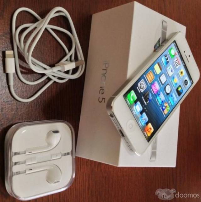 for sale:Apple Iphone 5 64GB / Blackberry Z10 - 1