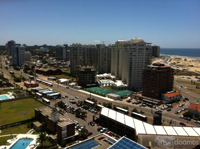 Apartamento en Punta del Este edificio El Torreón, piso alto - 4