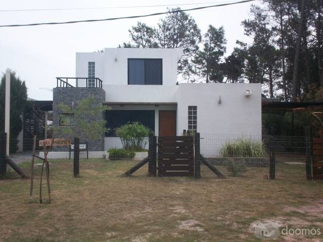Duplex a 1 y 1/2 de la playa y devoto rambla, barrio Portales - 8