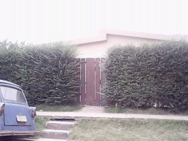 DUEÑA VENDE EN SAN CARLOS 3 CASAS Y GALPON - 1