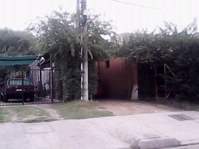 DUEÑA VENDE EN SAN CARLOS 3 CASAS Y GALPON - 3