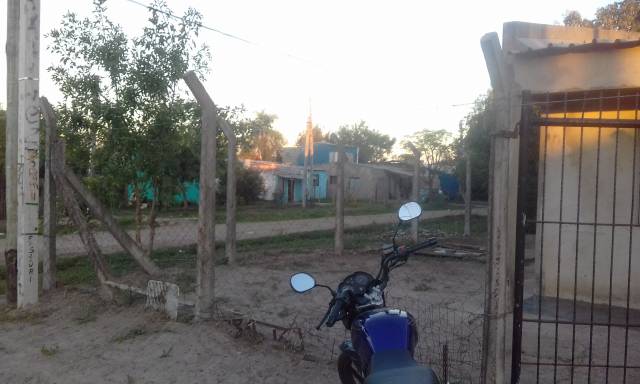 vendo hermosa casa en la mejor esquina - 4