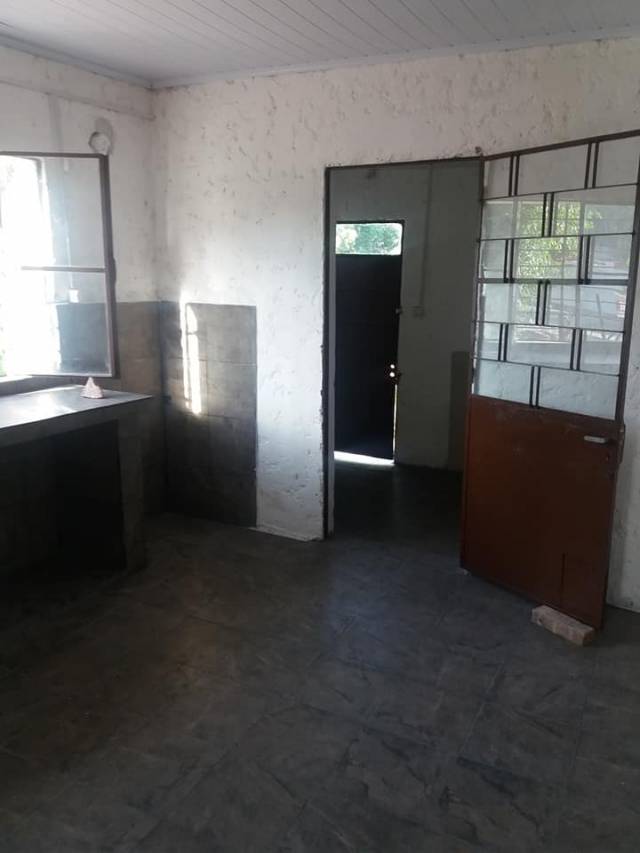 Vendo Casa + Terreno - 6