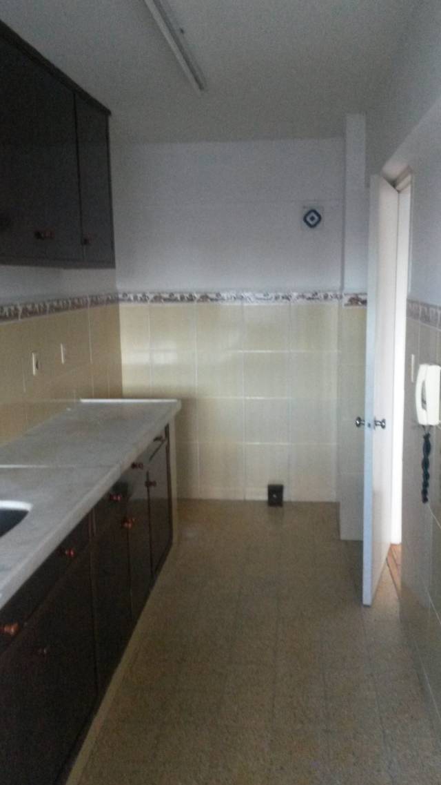 Excelente negocio como vivienda o escritorio!! En el centro comercial de Rivera - 2