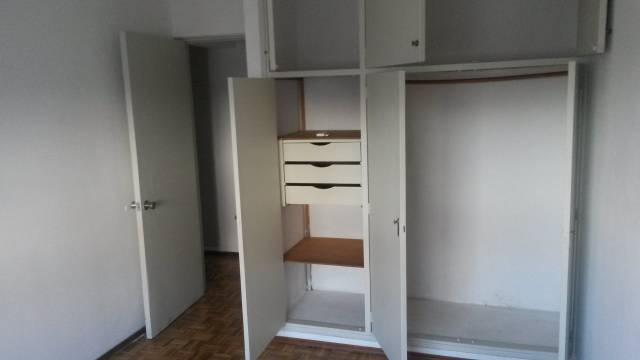 Excelente negocio como vivienda o escritorio!! En el centro comercial de Rivera - 7