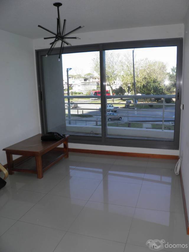 Alquiler de Apartamento en Malvin. Ref: 233 - 1