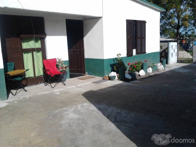 venta de casa o permuta por otra en departamento de florida - 1