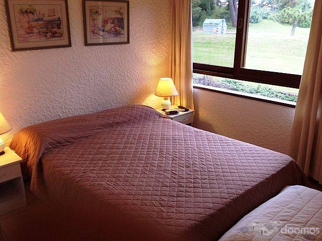 Apartamento de 2 dormitorios muy cerca de Playa Mansa - 2