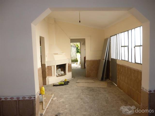 Casa a la venta en Ugolini casi Av. Gral Flores - 3