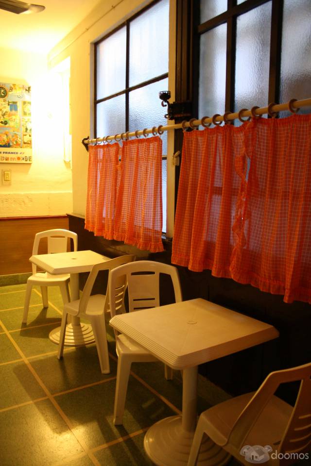 Gran propiedad ideal para pensión + local comercial al frente - 3